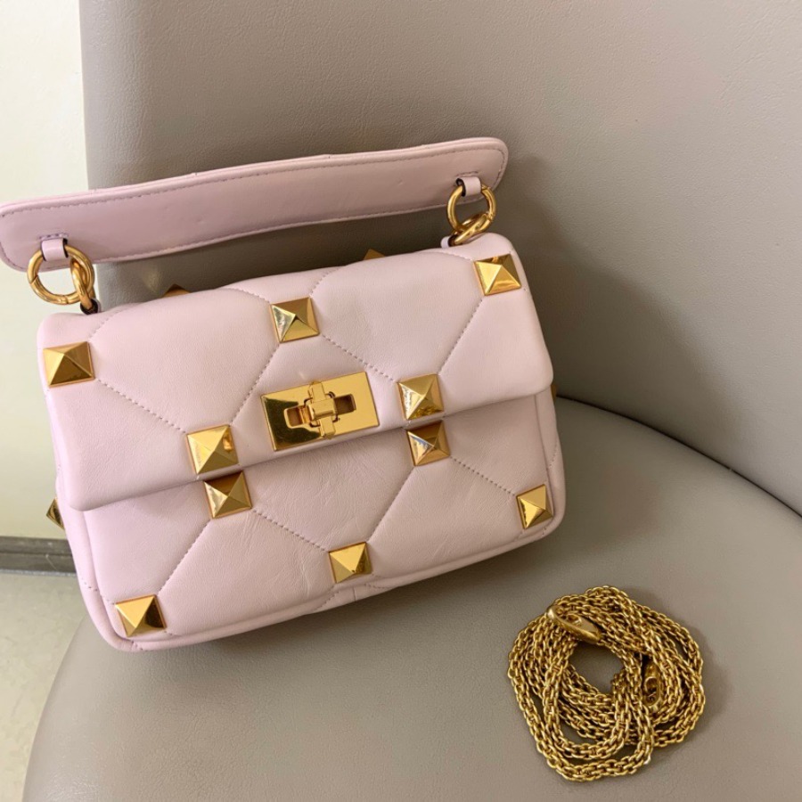 MEDIUM ROMAN STUD THE SHOULDER BAG IN NAPPA WITH CHAIN, Valentino bag