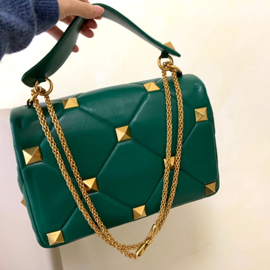 LARGE ROMAN STUD THE SHOULDER BAG IN NAPPA WITH CHAIN,  Valentino bag