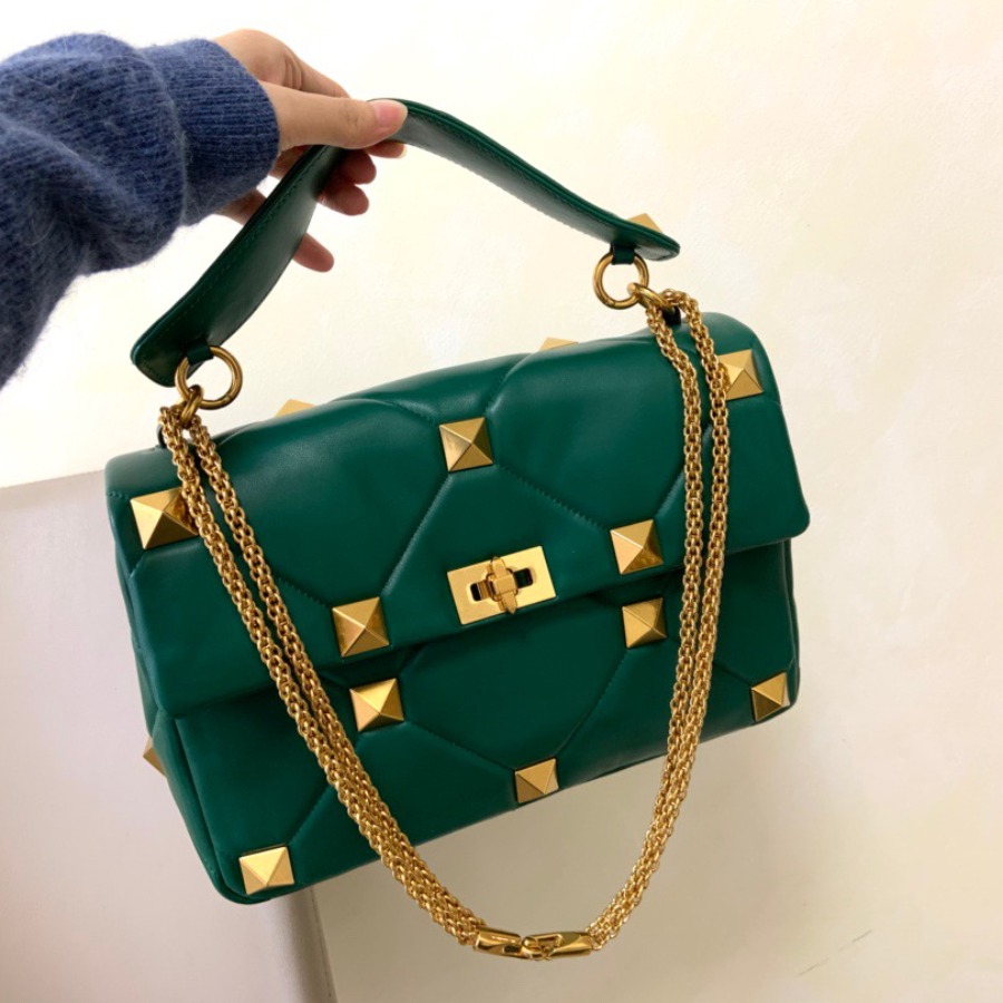 LARGE ROMAN STUD THE SHOULDER BAG IN NAPPA WITH CHAIN,  Valentino bag
