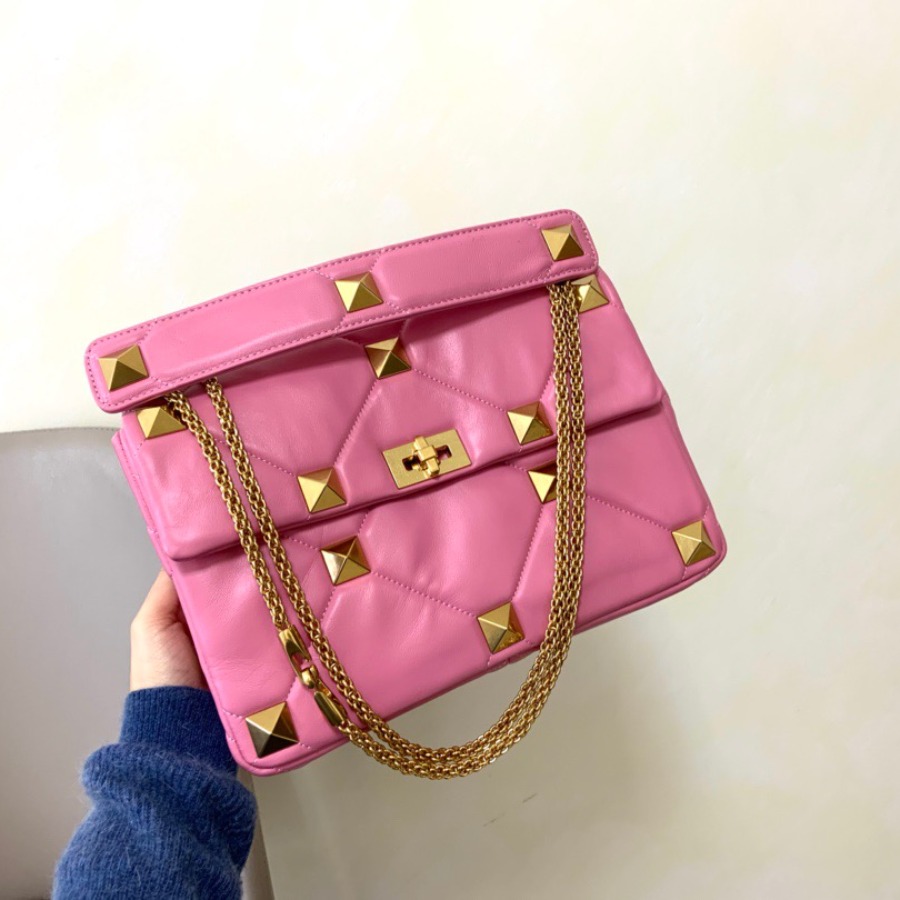 LARGE ROMAN STUD THE SHOULDER BAG IN NAPPA WITH CHAIN,  Valentino bag
