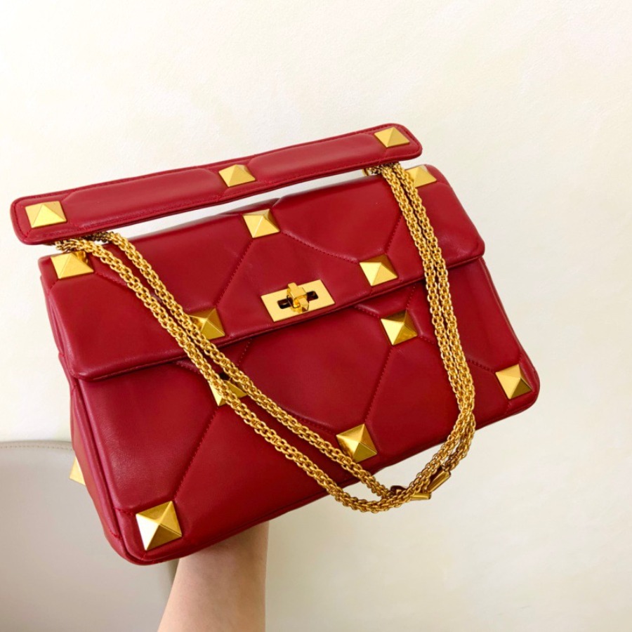 LARGE ROMAN STUD THE SHOULDER BAG IN NAPPA WITH CHAIN,  Valentino bag
