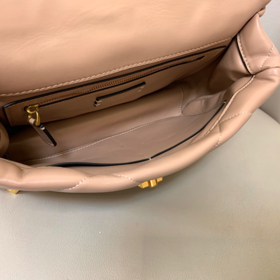 LARGE ROMAN STUD THE SHOULDER BAG IN NAPPA WITH CHAIN,  Valentino bag
