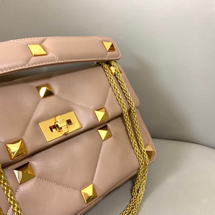 LARGE ROMAN STUD THE SHOULDER BAG IN NAPPA WITH CHAIN,  Valentino bag