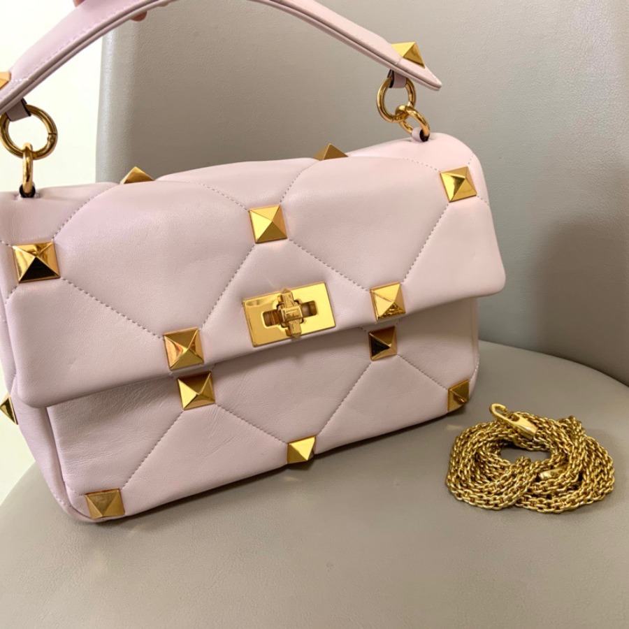 LARGE ROMAN STUD THE SHOULDER BAG IN NAPPA WITH CHAIN,  Valentino bag