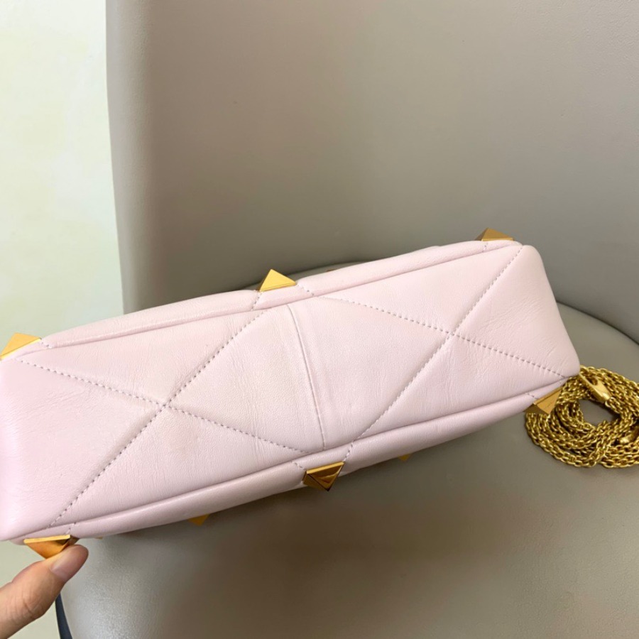 LARGE ROMAN STUD THE SHOULDER BAG IN NAPPA WITH CHAIN,  Valentino bag
