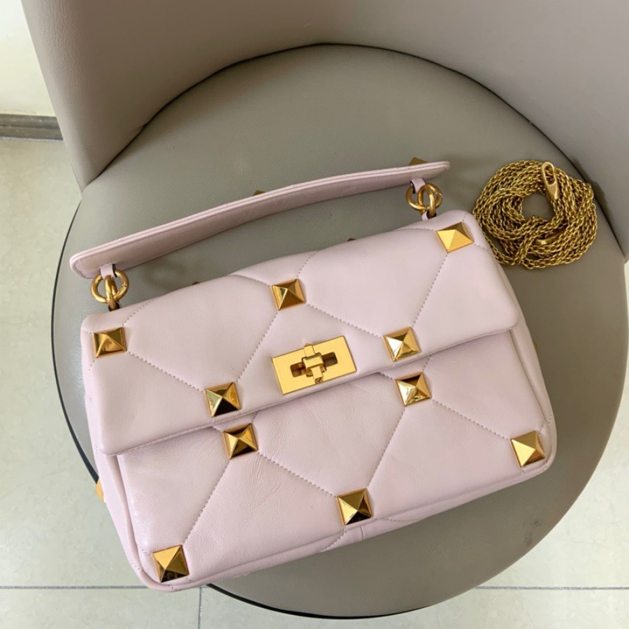 LARGE ROMAN STUD THE SHOULDER BAG IN NAPPA WITH CHAIN,  Valentino bag