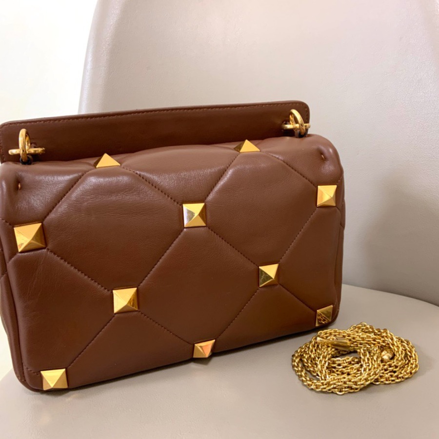 LARGE ROMAN STUD THE SHOULDER BAG IN NAPPA WITH CHAIN,  Valentino bag