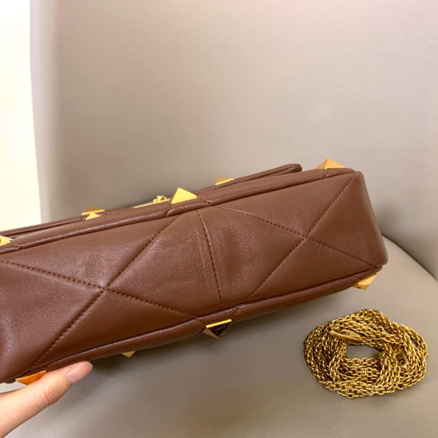LARGE ROMAN STUD THE SHOULDER BAG IN NAPPA WITH CHAIN,  Valentino bag