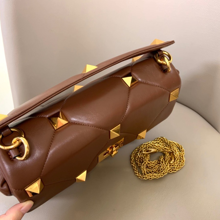 LARGE ROMAN STUD THE SHOULDER BAG IN NAPPA WITH CHAIN,  Valentino bag