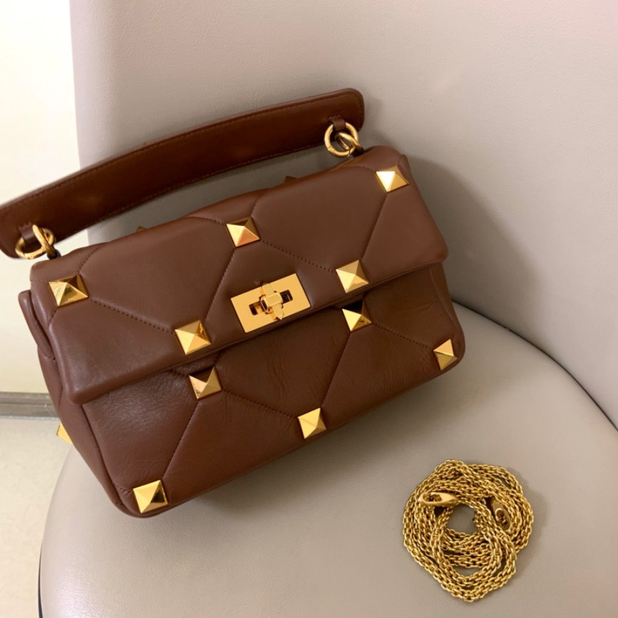 LARGE ROMAN STUD THE SHOULDER BAG IN NAPPA WITH CHAIN,  Valentino bag