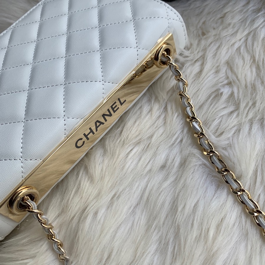 Wallet on Chain, Lambskin & Gold-Tone Metal, WOC CHANEL