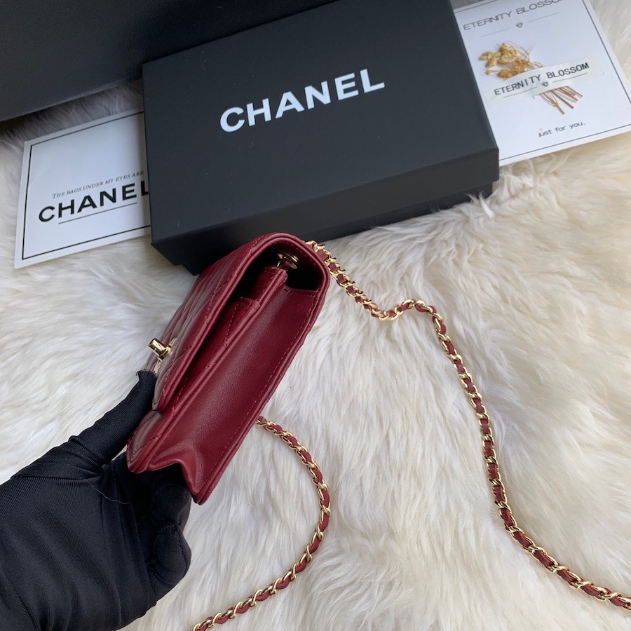 Wallet on Chain, Lambskin & Gold-Tone Metal, WOC CHANEL