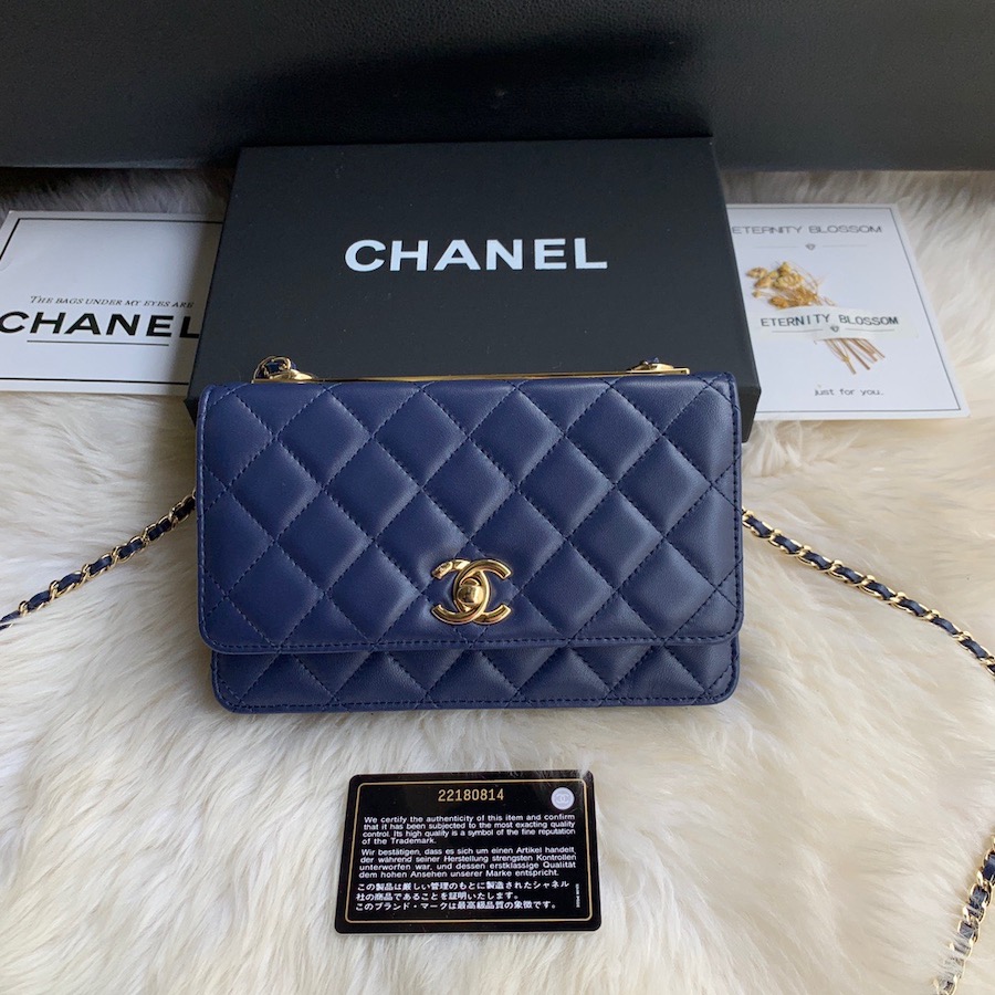 Wallet on Chain, Lambskin & Gold-Tone Metal, WOC CHANEL