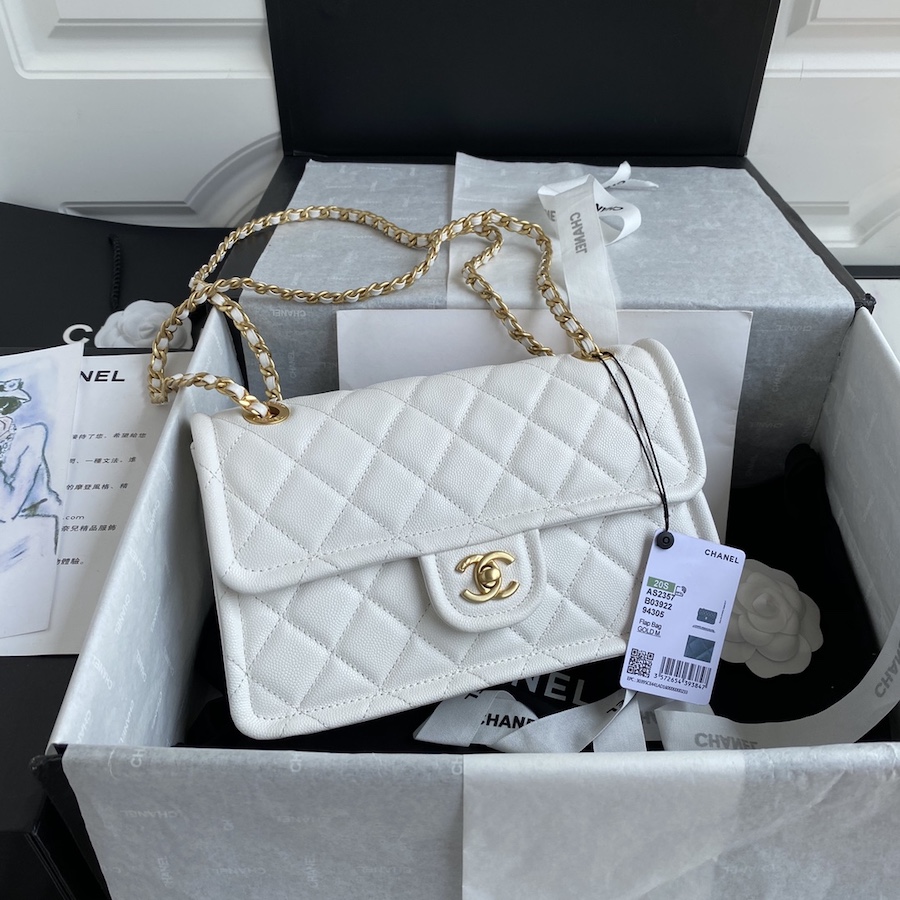 AS2357 flap bag chanel