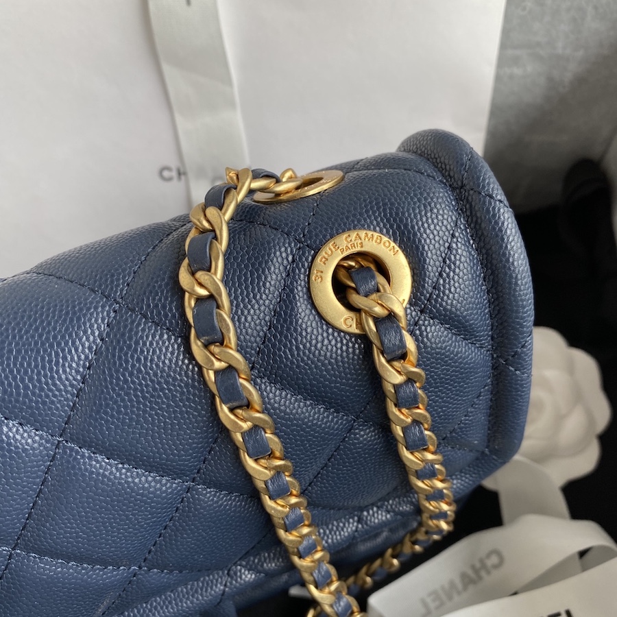 AS2357 flap bag chanel