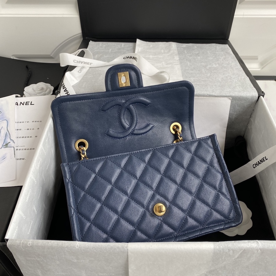 AS2357 flap bag chanel