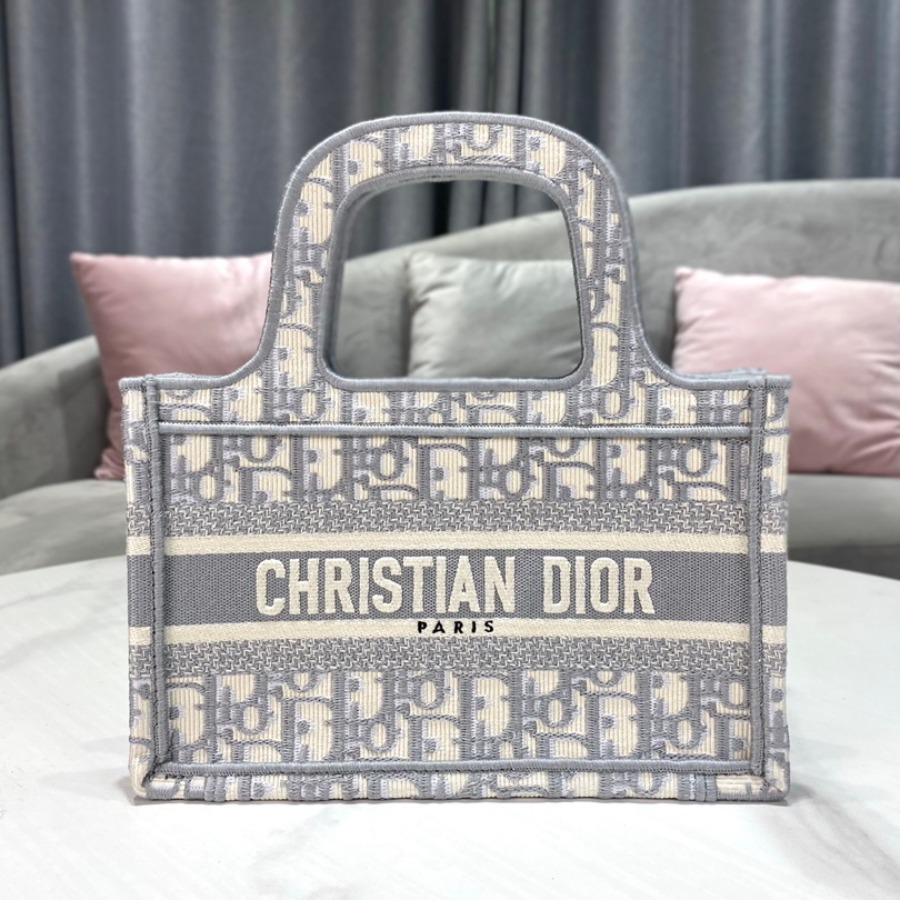 DIOR OBLIQUE EMBROIDERED MINI DIOR BOOK TOTE