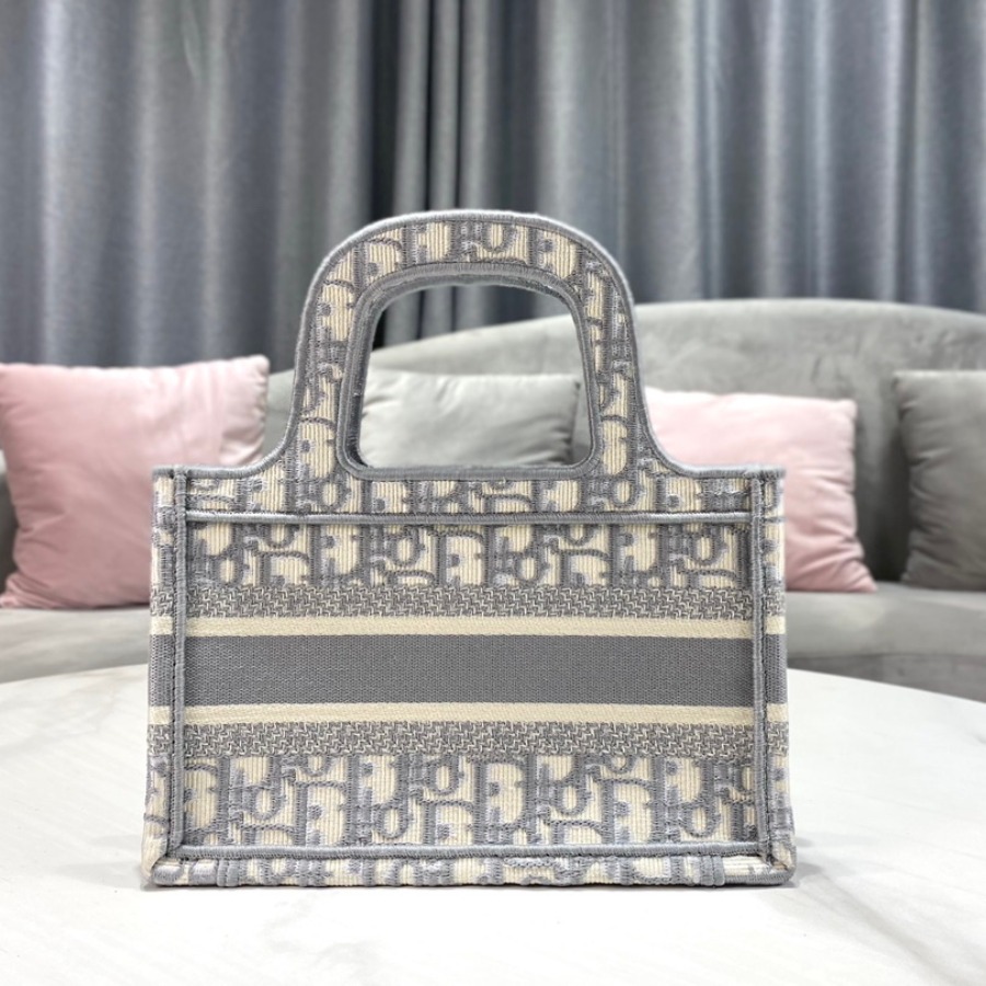 DIOR OBLIQUE EMBROIDERED MINI DIOR BOOK TOTE