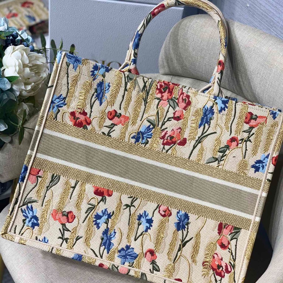 DIOR BOOK TOTE
