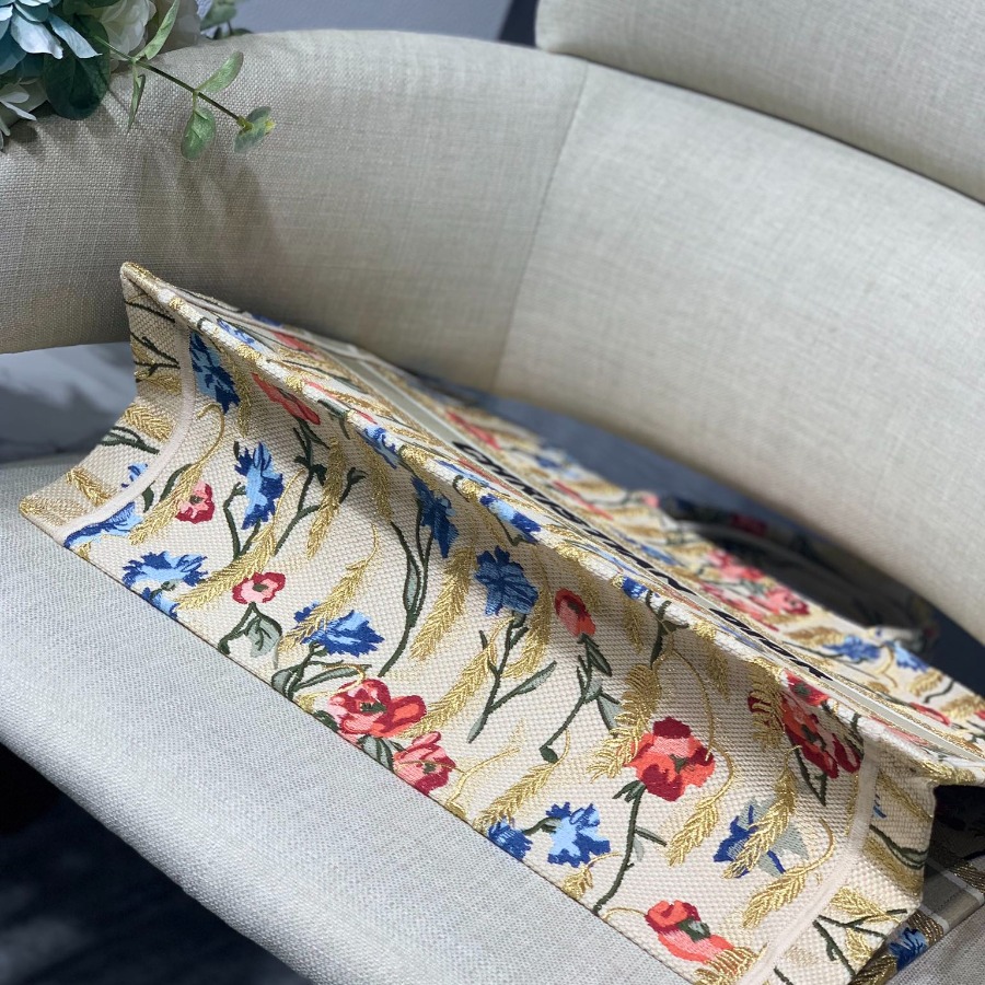 DIOR BOOK TOTE