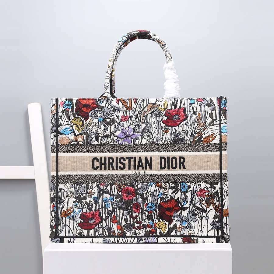DIOR BOOK TOTE