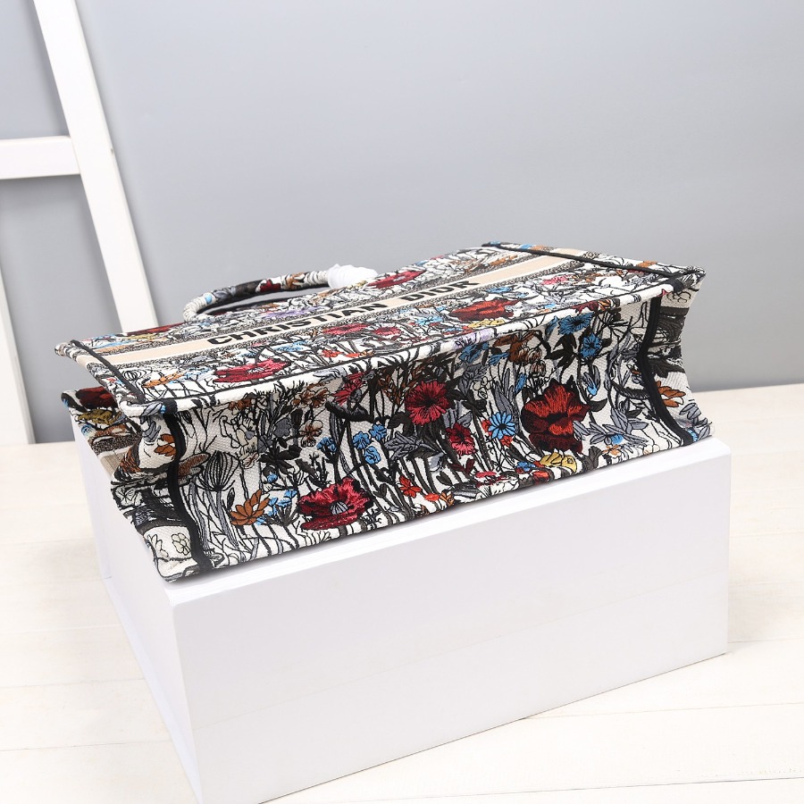 DIOR BOOK TOTE