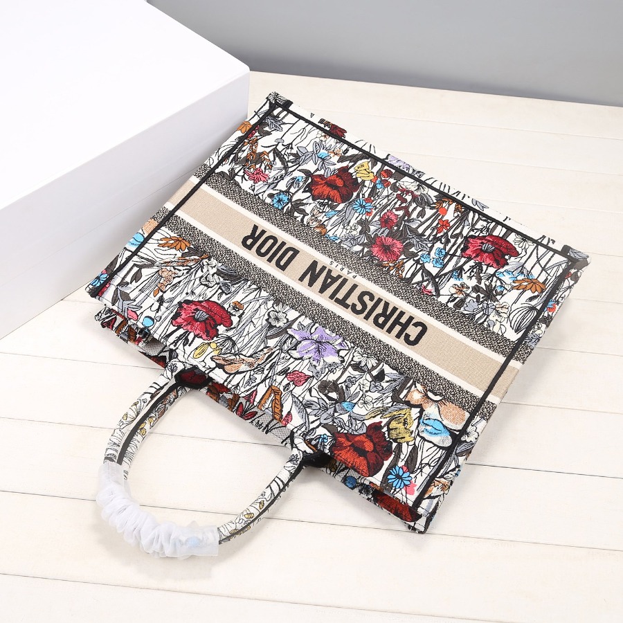 DIOR BOOK TOTE