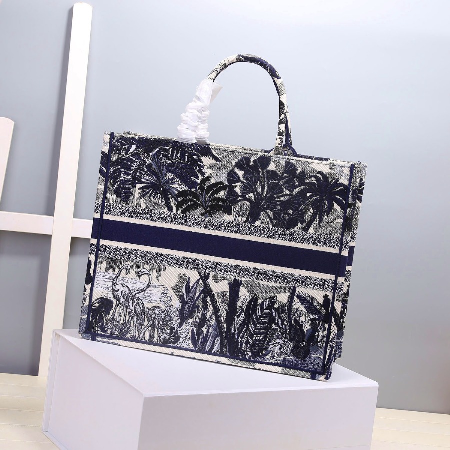 DIOR BOOK TOTE