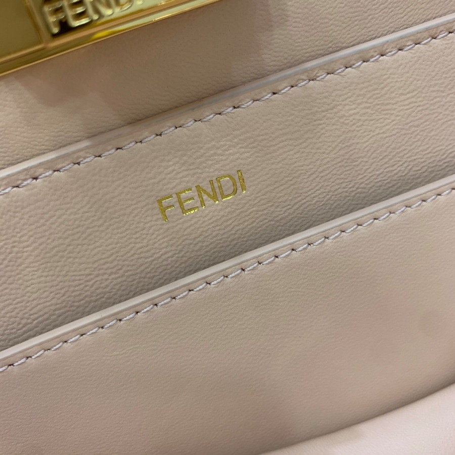 PEEKABOO ISEEU MEDIUM, FENDI HANDBAG
