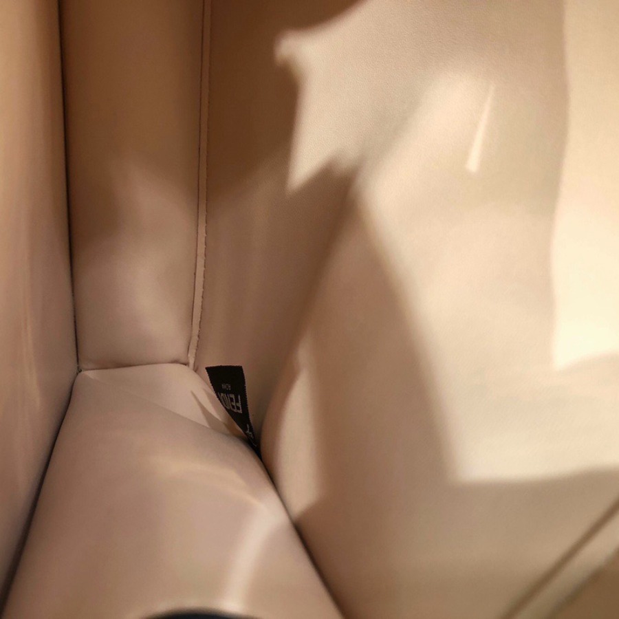 PEEKABOO ISEEU MEDIUM, FENDI HANDBAG