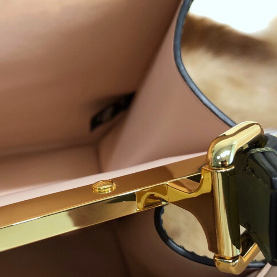 PEEKABOO ISEEU MEDIUM, FENDI HANDBAG
