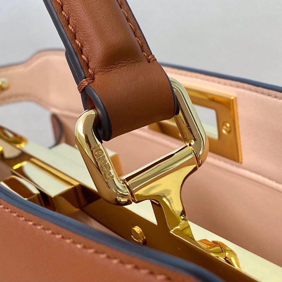 PEEKABOO ISEEU MEDIUM, FENDI HANDBAG