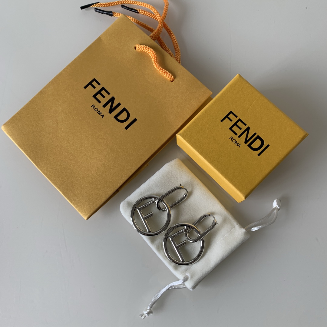 earrings & stud