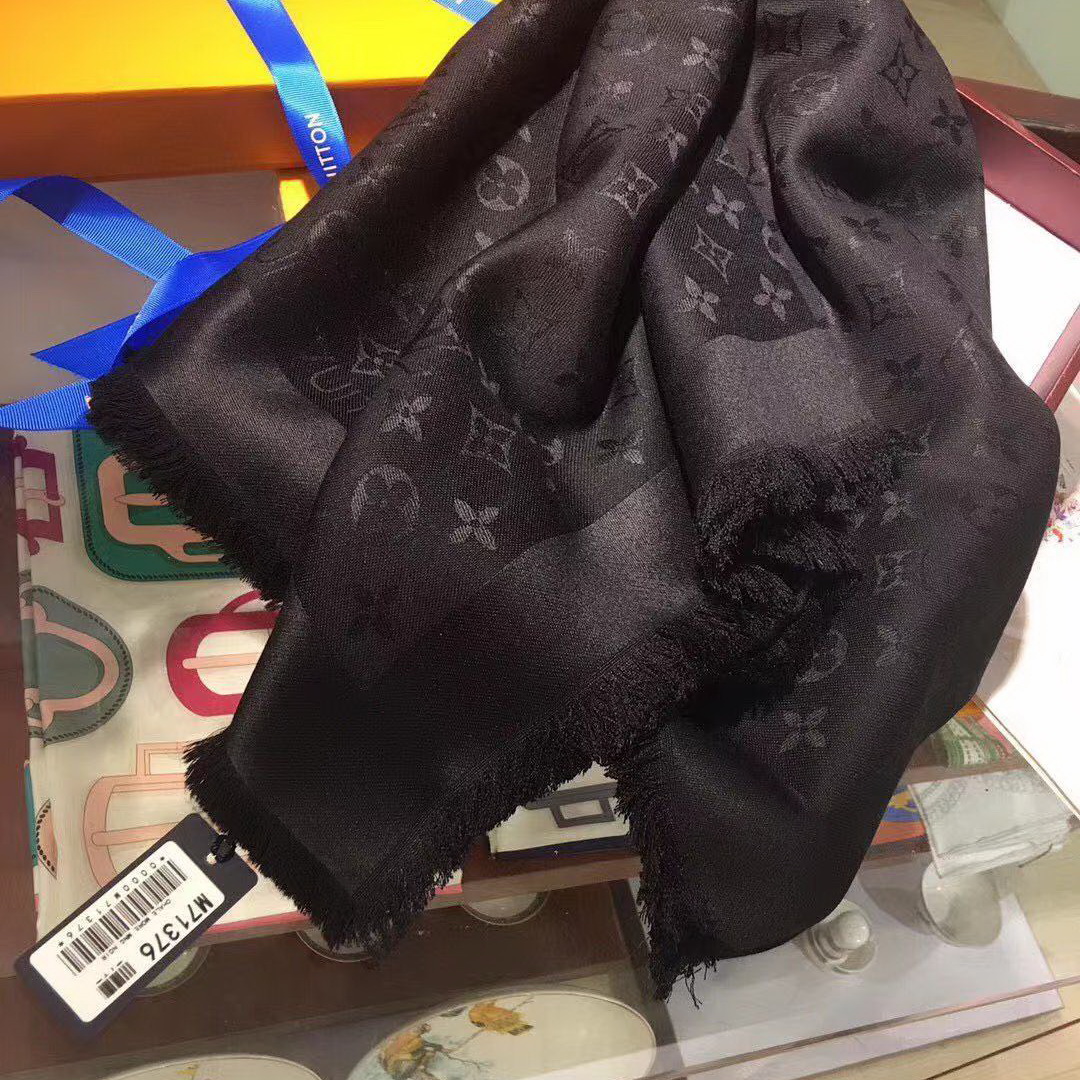 MONOGRAM SHINE SHAWL, LOUIS VUITTON LV SHAWL