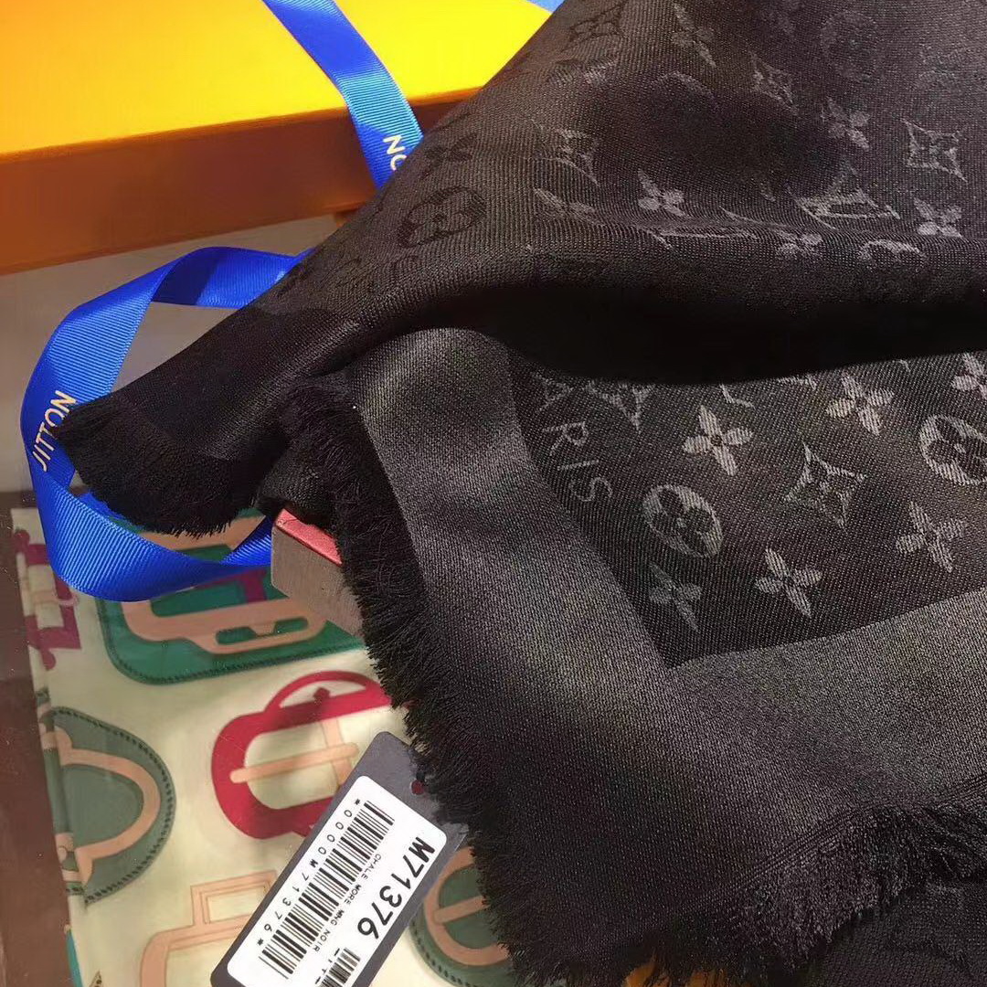 MONOGRAM SHINE SHAWL, LOUIS VUITTON LV SHAWL