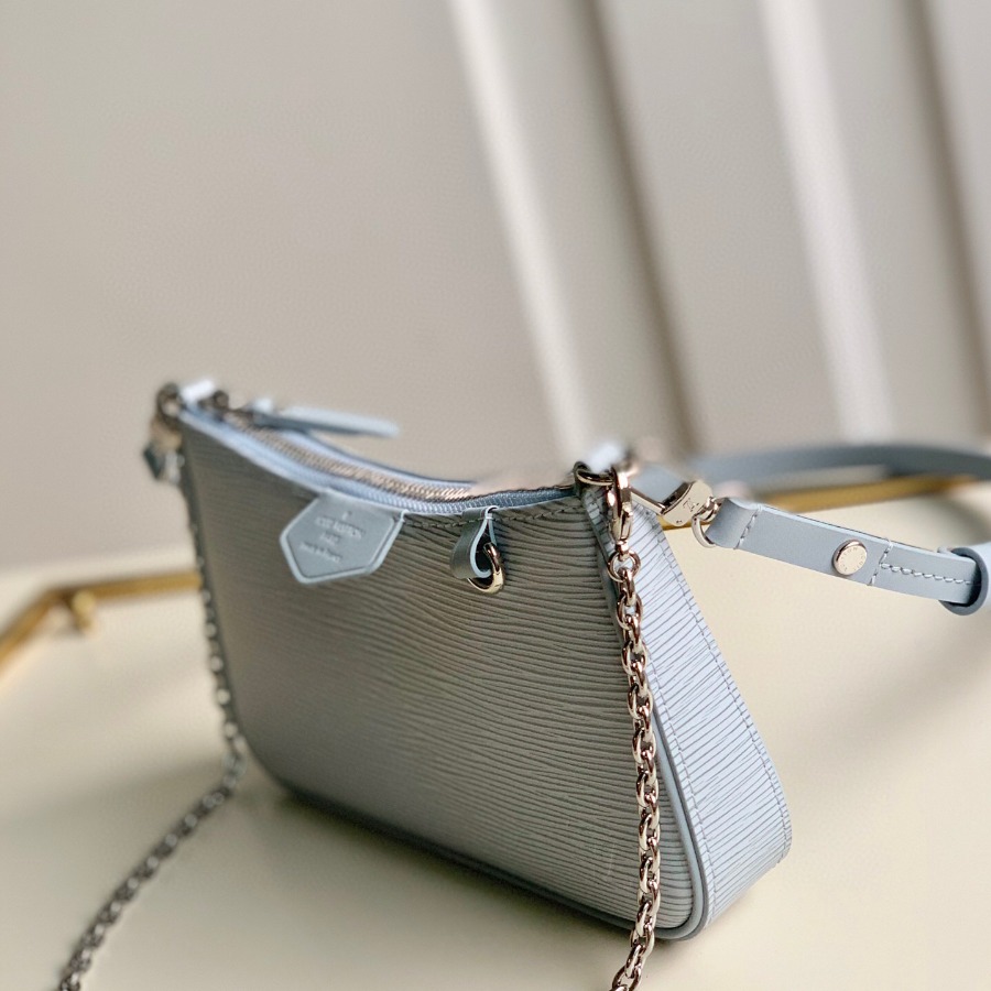 M80480  EASY POUCH ON STRAP