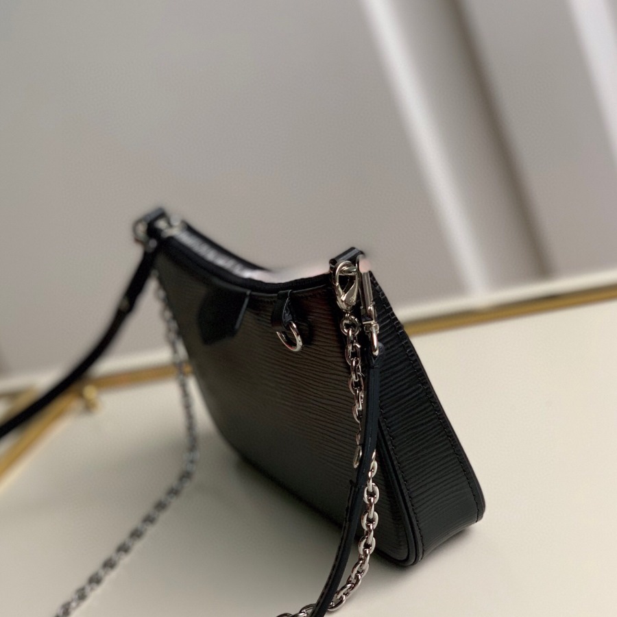 M80471  EASY POUCH ON STRAP