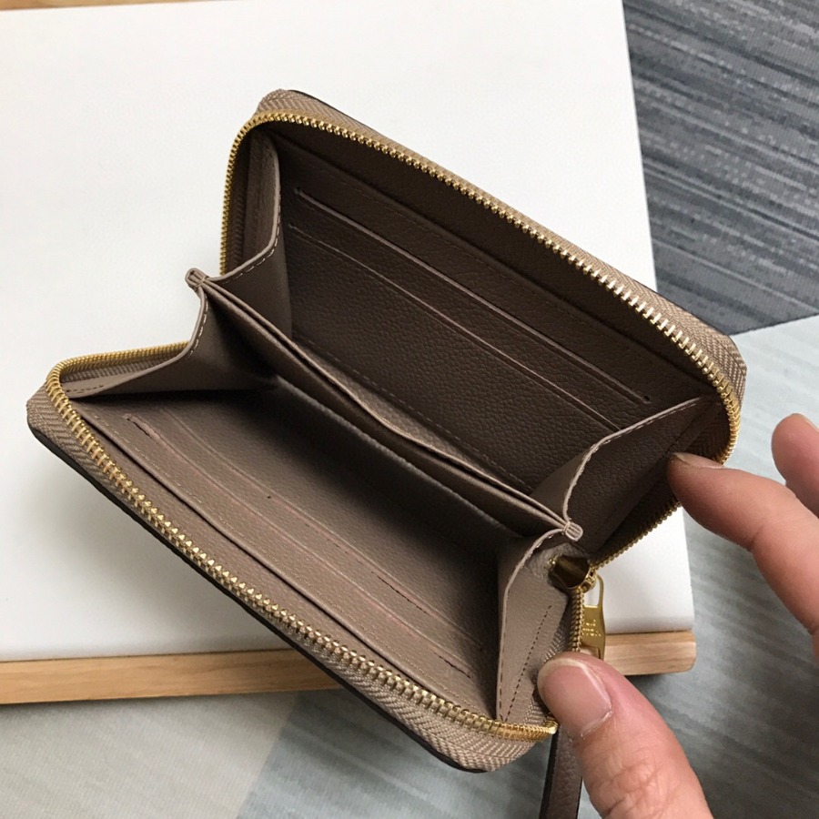 M68696  ZIPPY COIN PURSE, Louis Vuitton LV Wallets