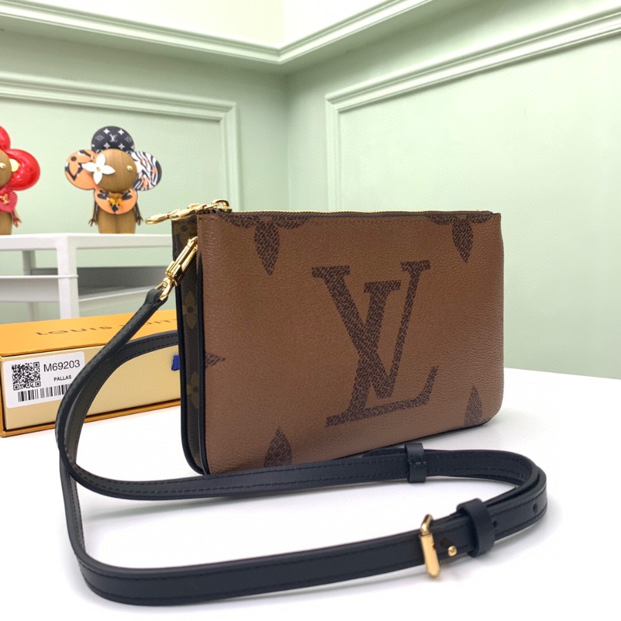 M69203  DOUBLE ZIP POCHETTE