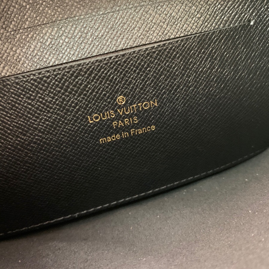 M69203  DOUBLE ZIP POCHETTE