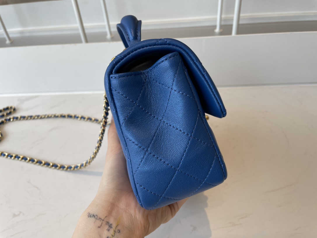 AS2431 mini flap bag with top handle