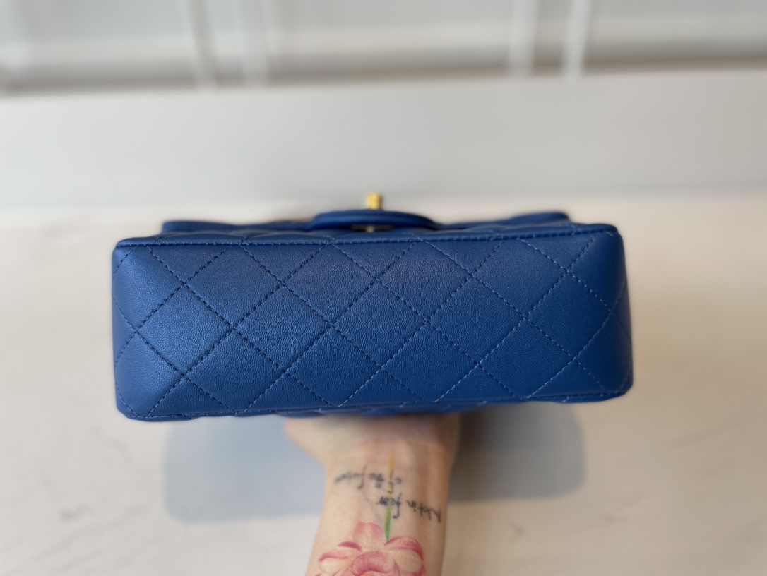 AS2431 mini flap bag with top handle