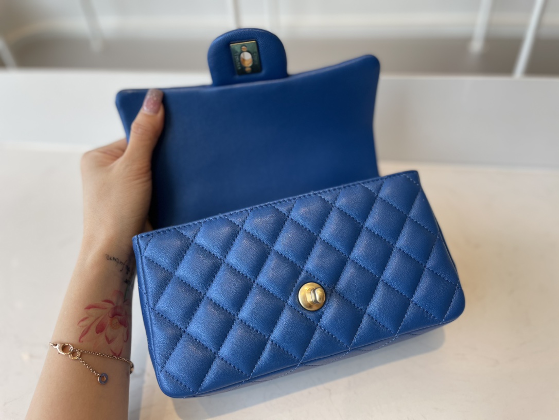 AS2431 mini flap bag with top handle