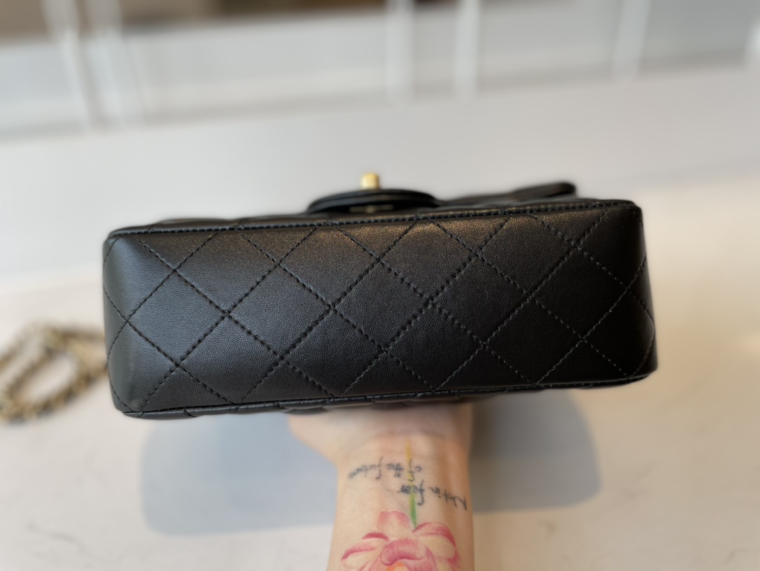 AS2431 mini flap bag with top handle
