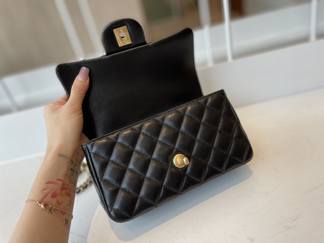 AS2431 mini flap bag with top handle