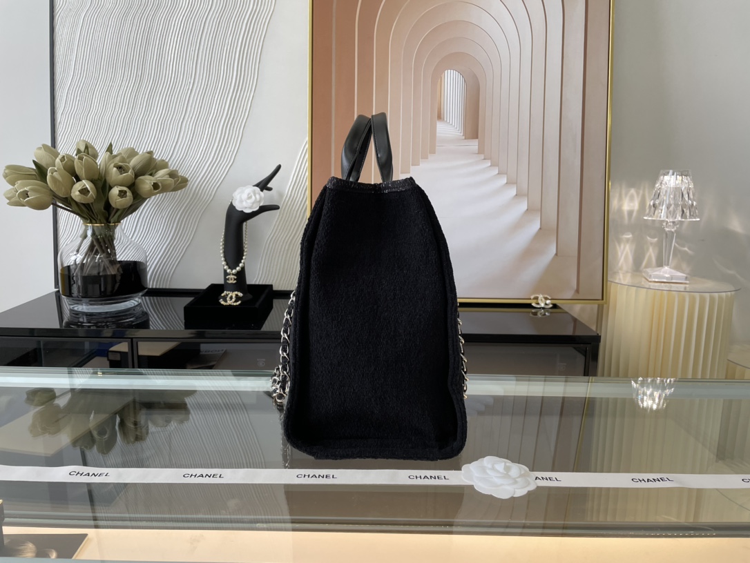 large shopping bag