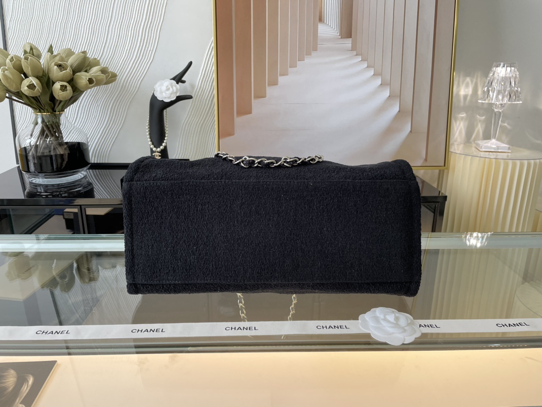 large shopping bag