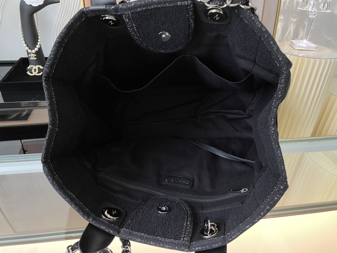 large shopping bag