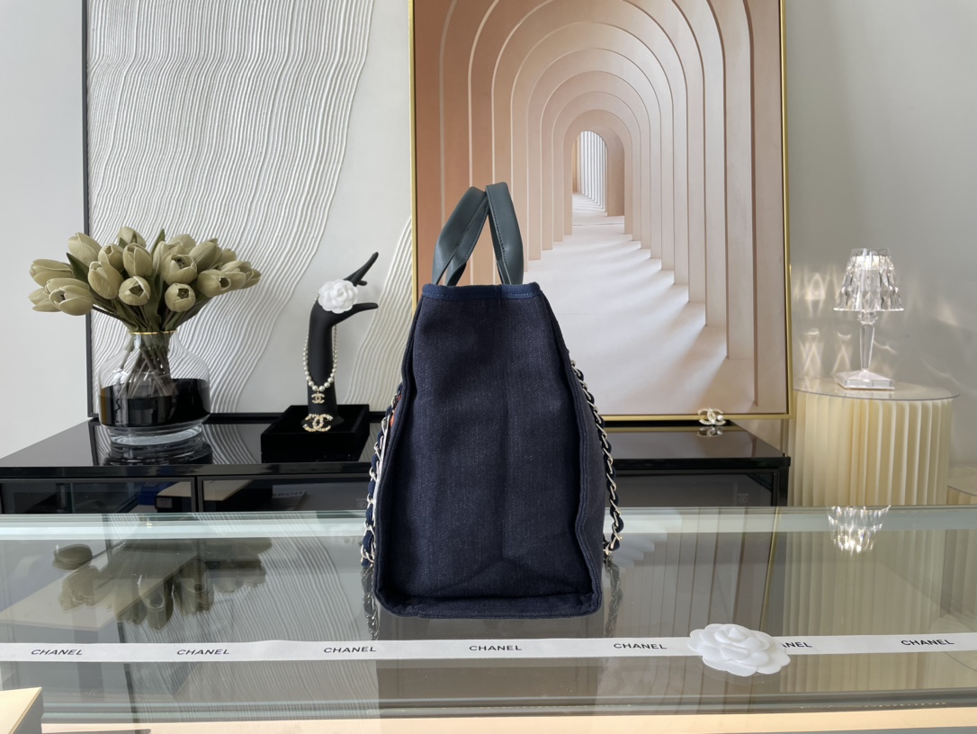 large shopping bag