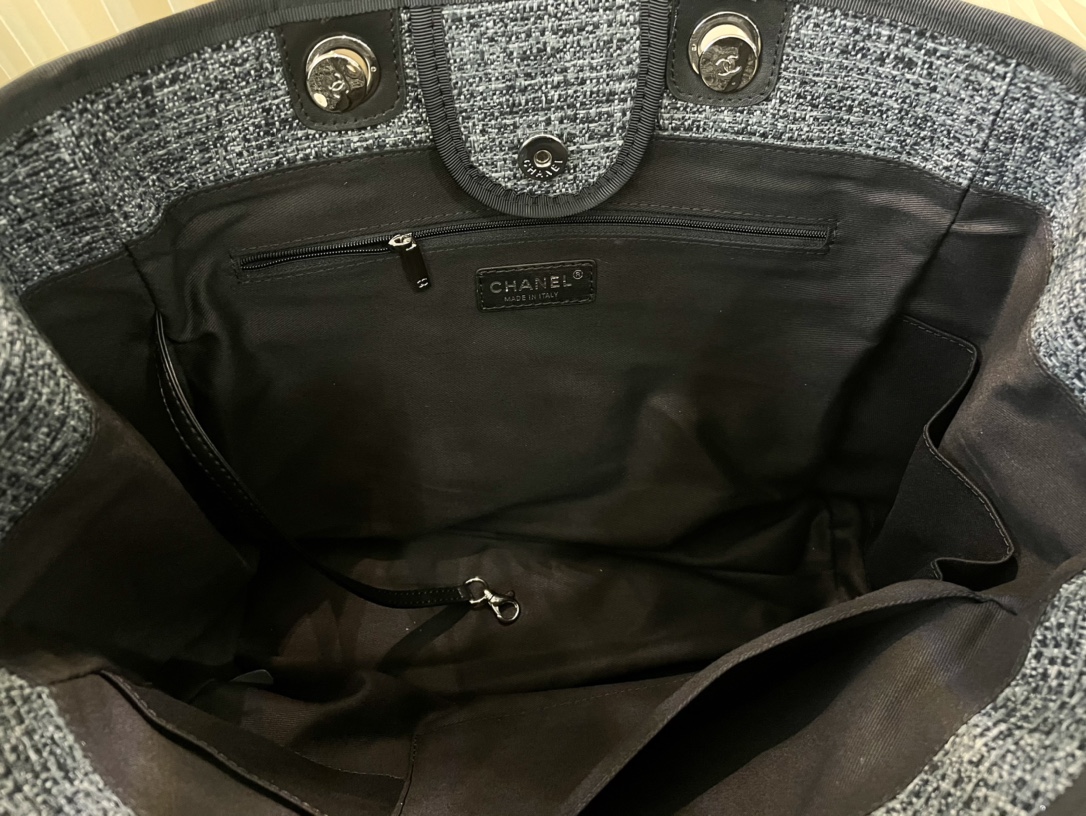 large shopping bag